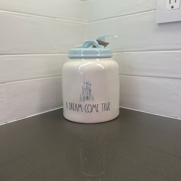 Rae Dunn Cinderella - Picture 3 of 13